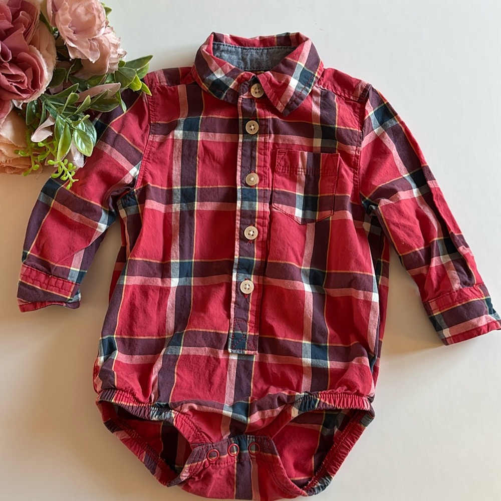 Oshkosh Boys 6M Button Down red Shirt Snap bottom Oshkosh 6 month bodysuit